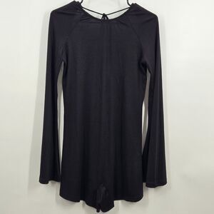 Princess Polly Long Bell Sleeve Romper Size 4 Black Scoop Back 3"‎ Inseam